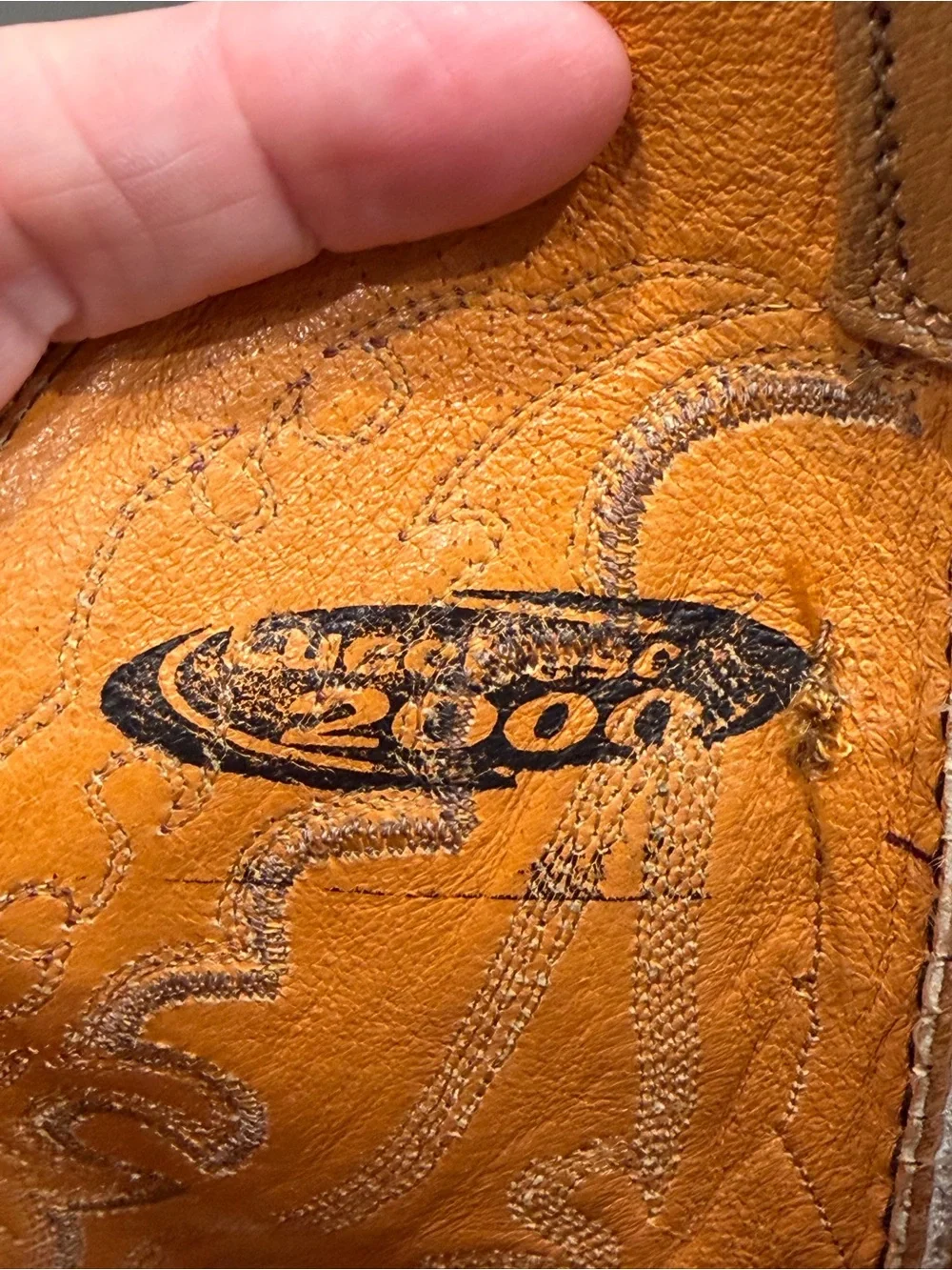 Lucchese classic tan